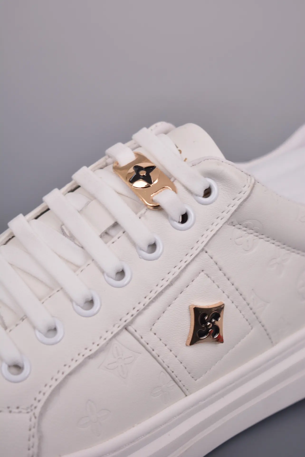 Louis Vuitton White/Brown Monogram Leather Time Out Trainer Sneakers Review | YtaYta