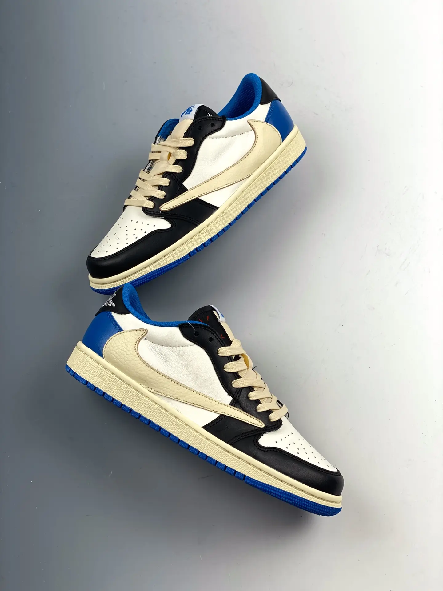 Travis Scott x fragment x Air Jordan 1 Low OG Sneaker Review | YtaYta
