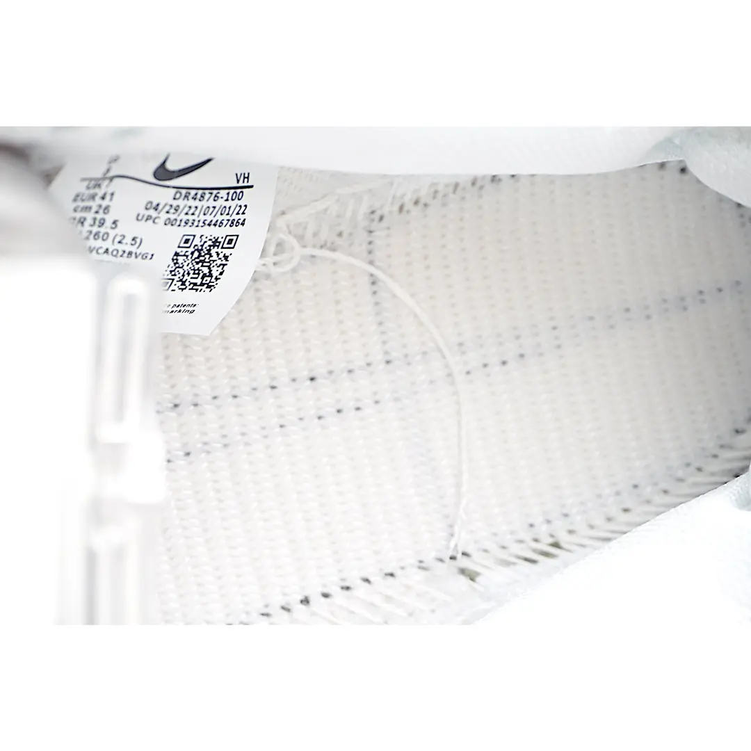 Nike SB Dunk Low Pro Be True White Sneaker Review | YtaYta